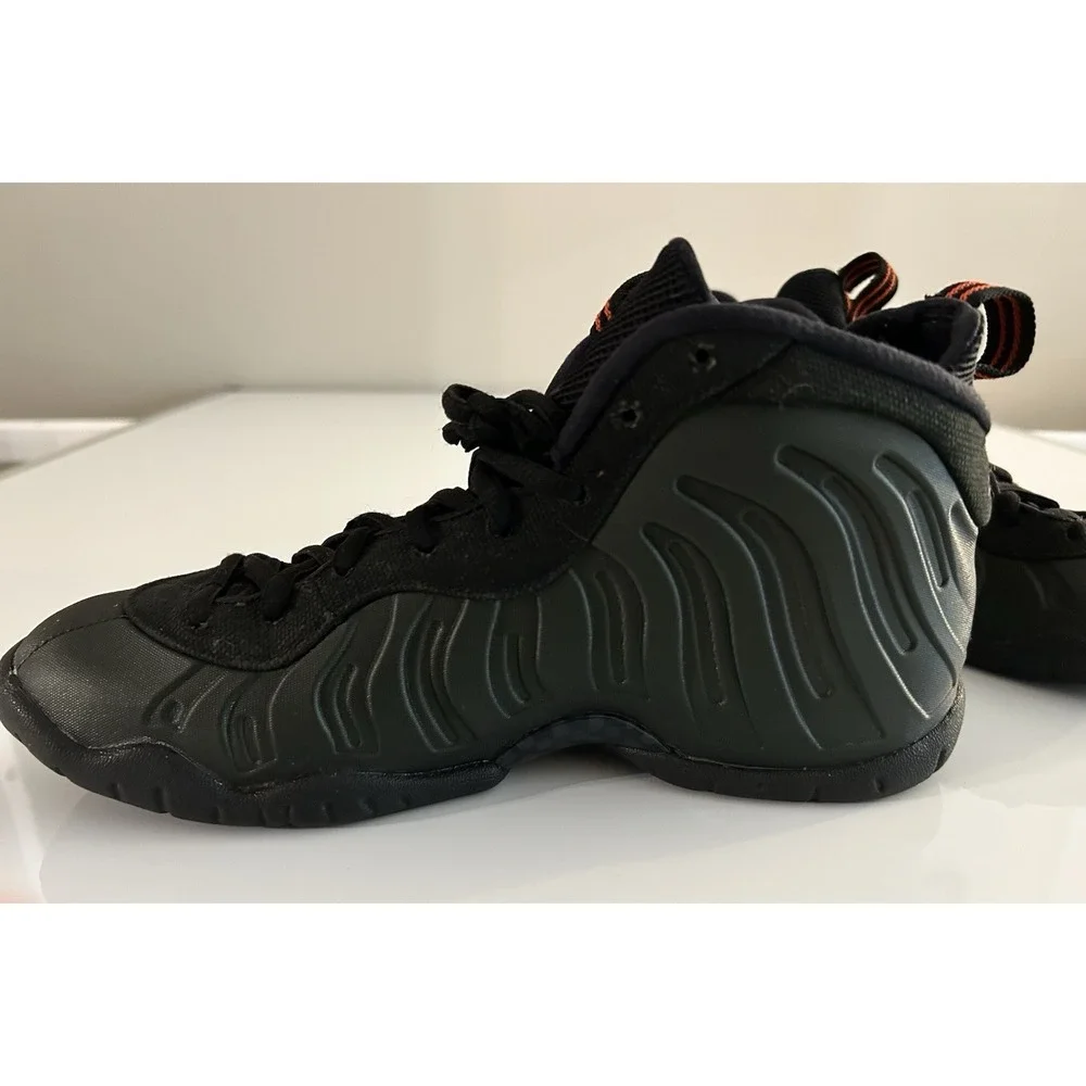 Nike Little Posite Pro PS 'Sequoia' 2018 – Size‎ 7Y | Dark Green Foamposite